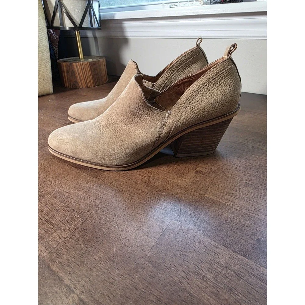 Lucky Brand Vennia Leather Low Ankle Booties Tan 10M Boots